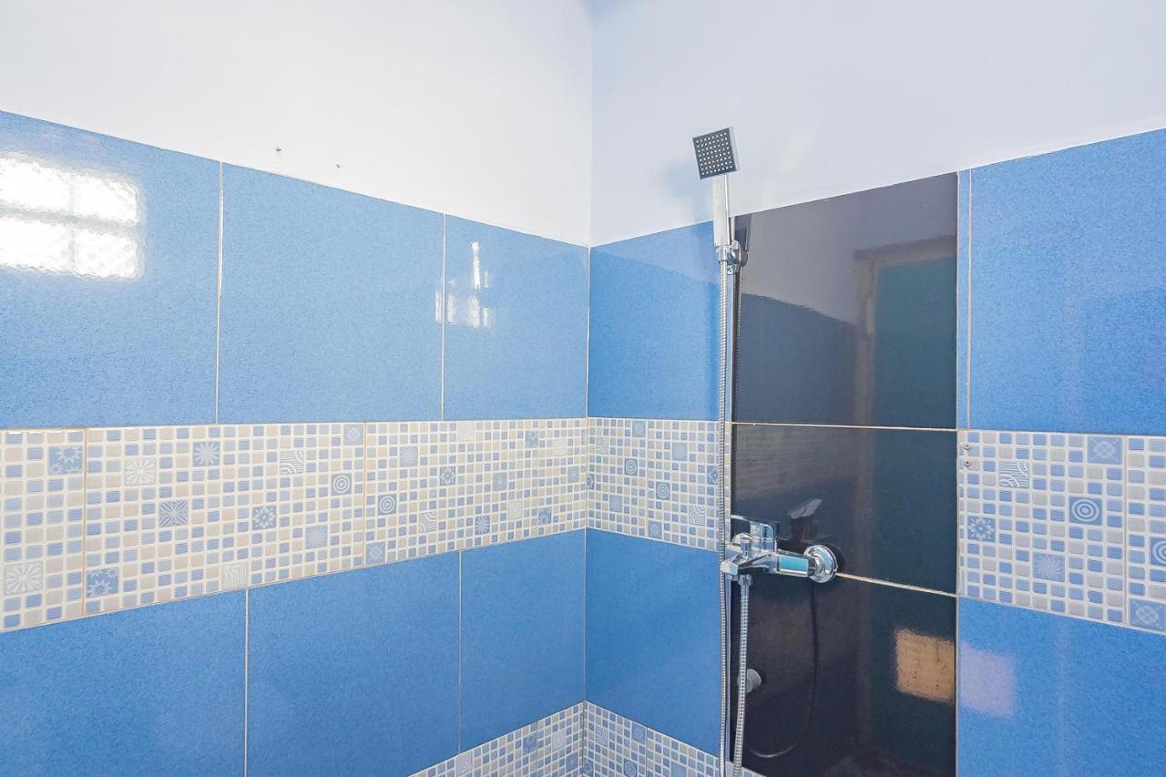 Hotel Reddoorz Syariah @ Tambak Mekar Street Subang Djalantjagak Esterno foto